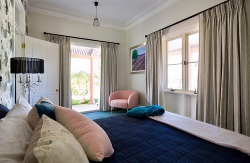 Arcadia Bed & Breakfast | Private, Cosy 3 Room Queen Suite with Pool, Arcadia