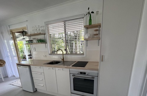 Cooroy Cottage | Private Noosa Hinterland Cottage
