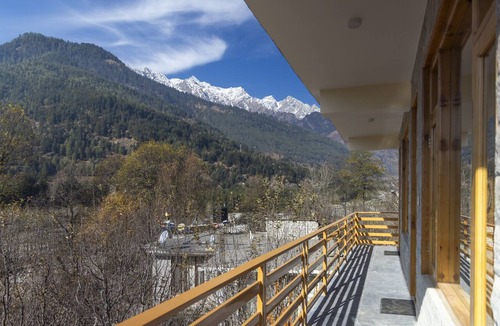 Manali House | Private Room in Manali, Mountain and River view Near Manali-4