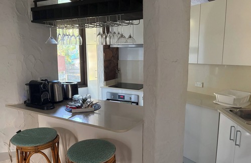 Earlwood Villa | PRIVATE VILLA, with PRIVATE POOL Perfect for couples & also pet friendly