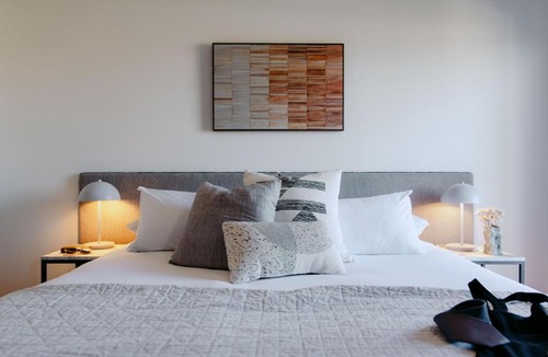 Essendon Apartment | Punthill Essendon