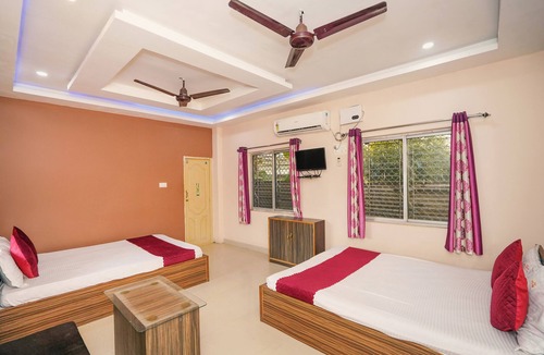 Kanthi Hotel | PURNI HOTEL