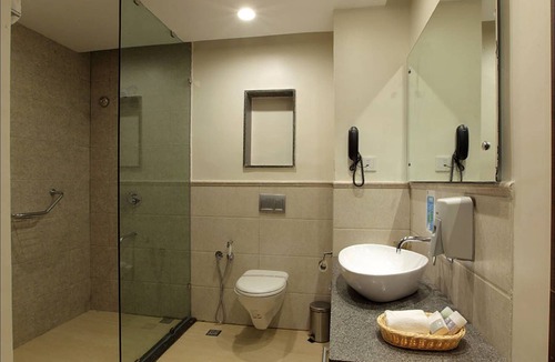 Kushalnagar Hotel | Purple Palms Resort & Spa