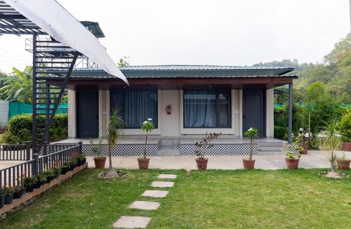 Bail Parao Villa | Puvalgarh Farms Bramble 4-BHK Villa with Patio, Garden, Outdoor Sit-Out and Bonfire Area