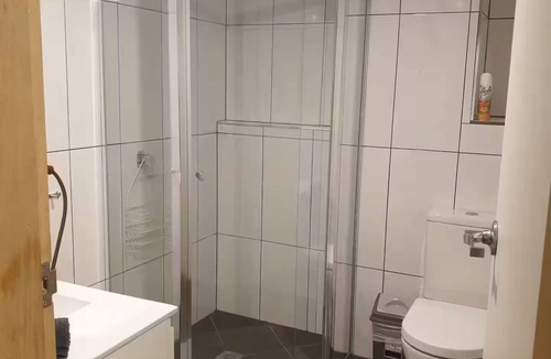Falls Creek Apartment | Quiet alpine apartment, enjoy MTB tracks, hiking, Ski in, Ski out in Winter