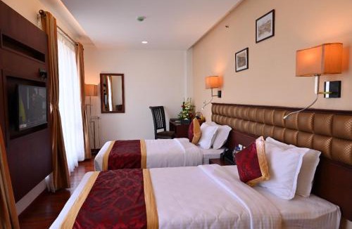 Thoraipakkam Hotel | Raaj Bhaavan Clarks Inn Chennai