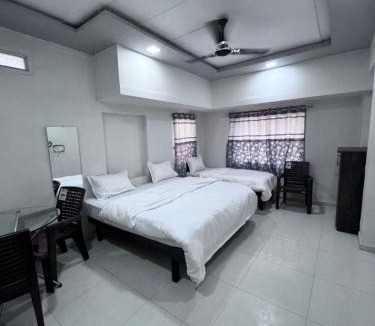 Surat House | Radha Krishna Guest House
