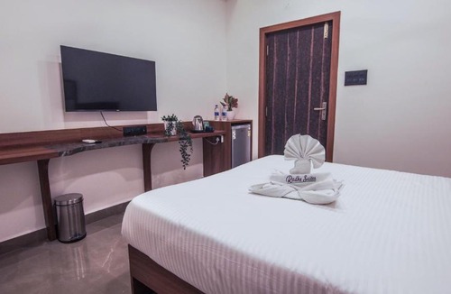 Madhapur Hotel | Radhe Suites