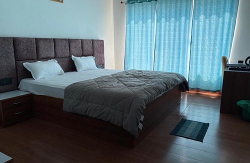 Motihari Bed & Breakfast | Radheshyam hotel