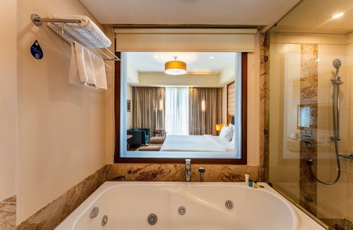 Indore Hotel | Radisson Blu Hotel Indore