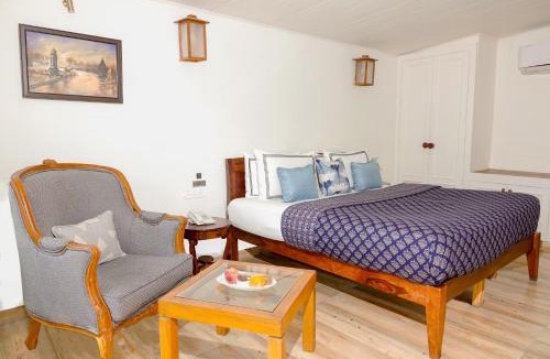 Amkholi Hotel | Raga on the Ganges, Rishikesh