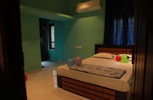 Munroe Island House | Rain Drops