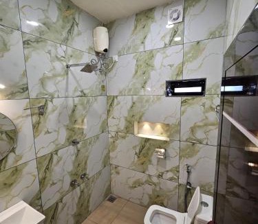 Munroe Island House | Rain Drops