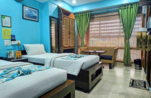 Paltan Bazaar Hotel | Rains Inn