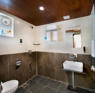 Malleshwaram West Hotel | Raj Residency