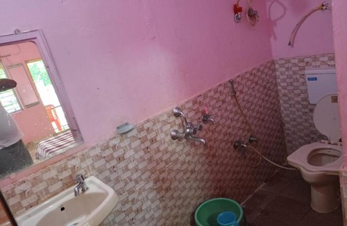 Ratnagiri Bed & Breakfast | Rajanigandha Homestay