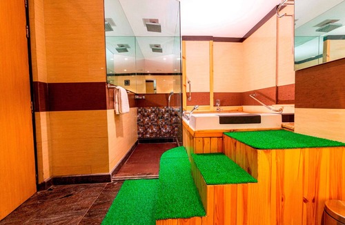 Shahjahanpur Hotel | Ramada by Wyndham Neemrana