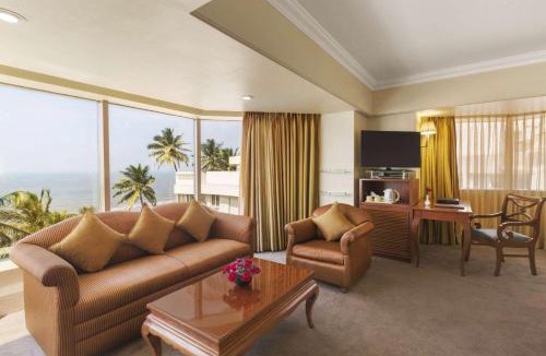Juhu Hotel | Ramada Plaza By Wyndham Palm Grove