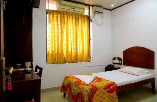Ambalapuzha Hotel | Ramanilayam Tourist Home