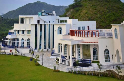 Udaipur Resort | Ramee Royal Resort & Spa - Udaipur