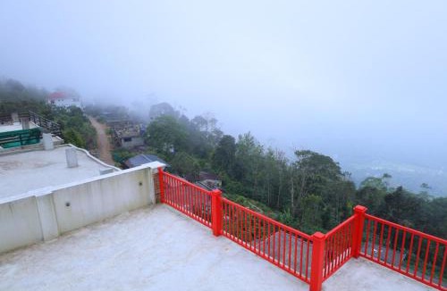 Udumbanchola House | Red cloud munnar