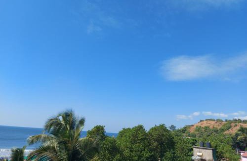 Arambol House | Red Rock Arambol Beach