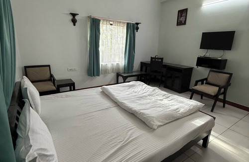 Phalodi Hotel | Red Rock Hotel & Restaurant