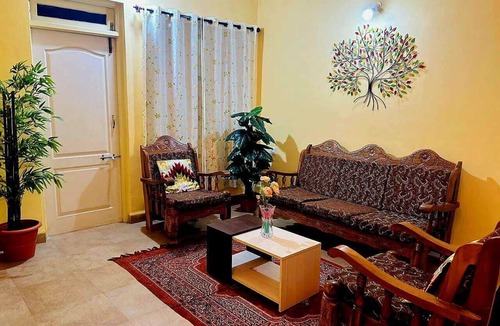 Arossim Apartment | Reev's Homestay: Luxury 2 Bedroom apartment