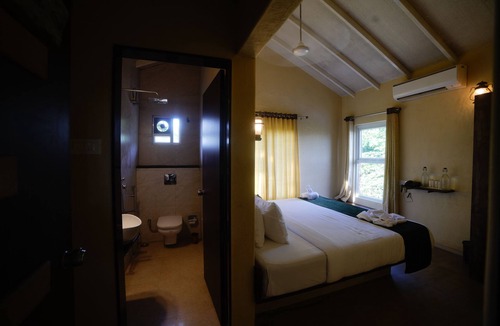 Avarghani Hotel | Regenta Resort Aranyaani