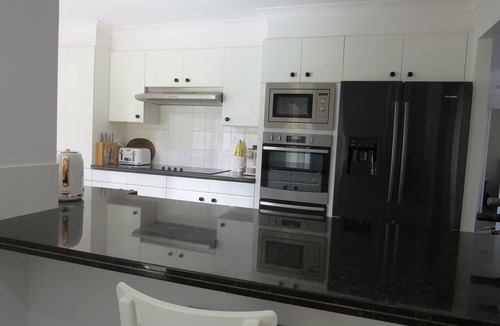 Callala Beach House | Relax at Lo Quay Callala Beach - 80m walk to 4kms of white sand! Pet friendly.