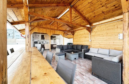 Costinesti Hotel | Relax by the Sea Rooms next to Nibiru