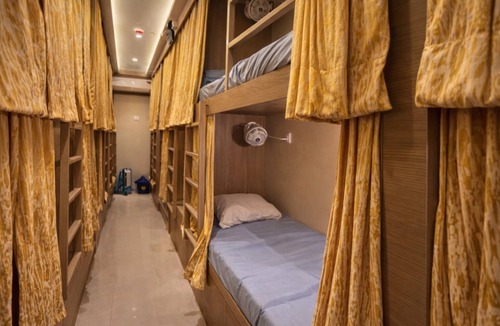 Kurla Hostel | Relax Kurla Dormitory