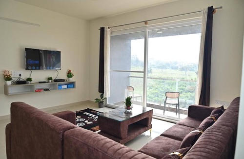 Vijayanagar Apartment | Relax with family at Charming 2bedroom apartmnt with WiFi AC in wonderful Mysore