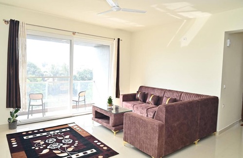 Vijayanagar Apartment | Relax with family at Charming 2bedroom apartmnt with WiFi AC in wonderful Mysore
