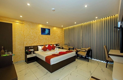 Guruvayur Hotel | Renai Sreekrishna