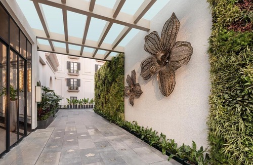 Arpora Hotel | Renaissance Goa Hotel