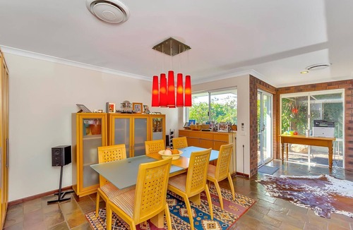 Joondalup House | Resort-Style Home in quiet location. Stunning 5 bedroom home
