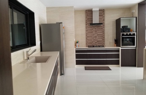 Nadiad Villa | Resort villa with 8 bedrooms, 9.5 bathrooms, swimming pool, Gazebo, Barbeque