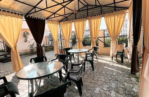 Baia Mare House | Restaurant Pensiune Floris