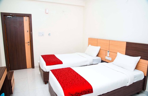 Serilingampally Hotel | Rester Xpress - Kondapur