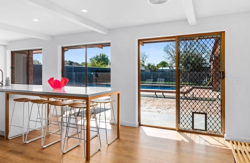 Yarrawonga House | Retreat House close to central Yarrawonga and the Splash Park.