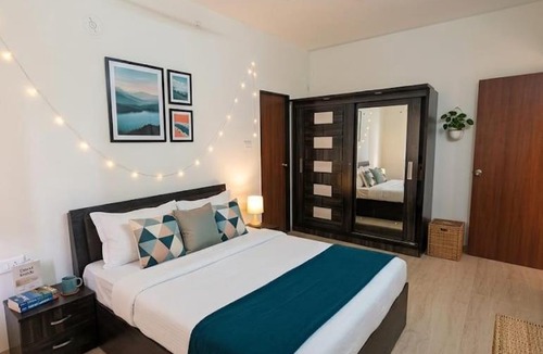 Pune Apartment | Rew's home