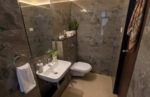 Pune Apartment | Rew's home
