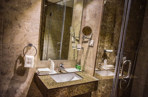 Yeshwanthpur Hotel | RG Royal Hotel and Convention