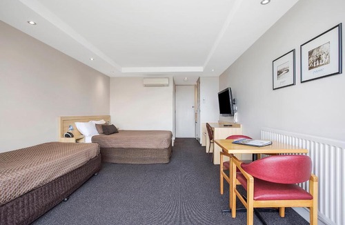 Portland Hotel | Richmond Henty Hotel