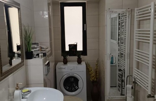Bacau Apartment | River Lux