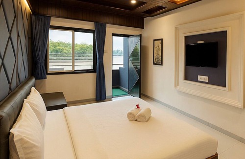 Neral Resort | River Splash Resort Neral Karjat