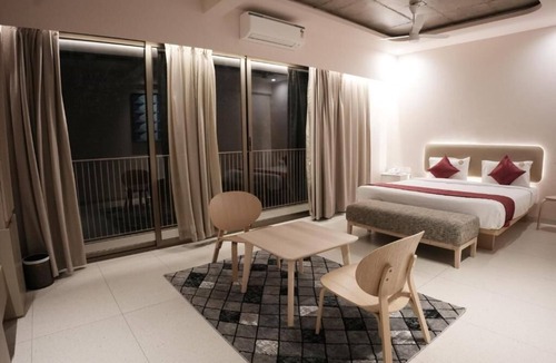Palakkad Bed & Breakfast | River view bed & breakfast with AC, Breakfast & WiFi Complimentary