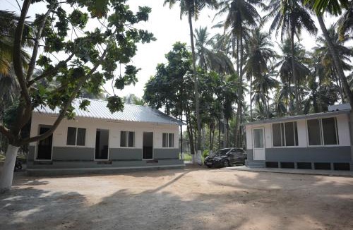 Pollachi House | River view farm stay