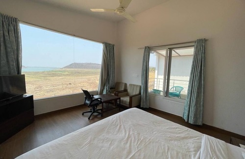 Nandikotkur Resort | Riverfront Mrugavani